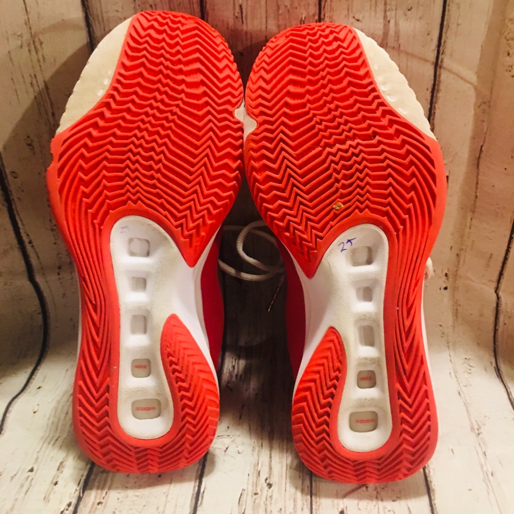 Nike’s - Picture 7 of 8